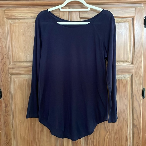 Lululemon 3/4 Sleeve Navy Blue Top - Picture 2 of 3